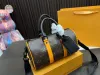 2023 Ny modekudde påse 25 handväska designer axelväska tote purse män crossbody väskor kvinnor plånbok hobo purses mens messenger sacoche dhgate v ryggsäck