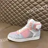 2023 New Hot Luxurys Vintage Casual Shoes Calfskin Reflective Sneaker Designer Mens Women Sneakers Channel Women's City Storlek 35-44 RD0901