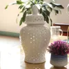 Bouteilles de rangement pot en céramique avec couvercle percé décoratif de luxe vase artisanal pour décoration d'affichage d'ornement