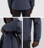 Jackets para hombres 2023 Estilos más últimos arco Beta Threelayer Capacidad de esquí de ski al aire libre jakcets a prueba de agua para hombres 230811