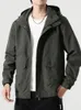 Jackets para hombres 2023 Autumn Casual Jacket Men Multi-Pockets al aire libre ropa impermeable con capucha de viento con capucha de la cremallera talla 8xl