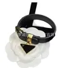 Charm Armband Designer Triangel Lädersladdarmband Kvinnor Hip Hop Versatile Ins Fashion Woven Handicraft V3T2