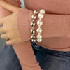 Chaînes Perle Sphere Ball Magnetic ClâT Collier perlé pour les femmes et les bijoux simples minimalistes