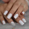 Faux ongles blanc couverture complète carrée fausse neige de neige médium pure pure pointe d'art lisse simple bricolage artificiel artificiel