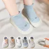 First Walkers Baby Socks Scarpe per neonati per bambini carino cartone animato ragazzo morbido suola in gomma Sole da ginnastica Sneaker Girl Toddler Walker 230812