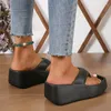 Hausschuhe 2023 Clip Feet Füße Feste Farbe Dicke untere Flip-Flops Sommer Mode vielseitige Damen Beachschuhe für Frauen