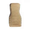 Lässige Kleider schiere trägerlose solide hochelastische Brustpackung Frauen Sommer Mini Kleider Bodycon Plissee sexy Mode weiblich Kee