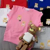 Mãe e filhos meninos meninos imprimem a família de camisetas de desenhos animados de urso