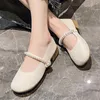 Chaussures habillées Femmes sucrées peu profondes Mary Jane Mid Heels Fashion confortable Pearl Mujer Zapatos 2023 Automne marche décontractée