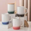 Tasses tasses avec couvercle nordique ins céramique water tasse maison créative simple grande capacité buvant un café mignon et des tasses