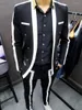 Studi da uomo Trajes De Hombre Contrast Stripe Blalck White Suit White Groom Wedding Wedding Spring Uomini mascherato Slim Stage Outfit Party