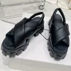 여성 숙녀 송아지 샌들 퀼트 여름 디자이너 Sandles Shoes 플랫폼 플랫 낮은 힐 웨지 버클 샌들 미끄러짐 발목 스트랩 비치 Shose Size35-40