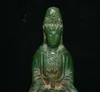 Dekorativa föremål Figurer Gamla kinesiska Green Jade Carving Kwanyin Guan Yin Goddess Staty Sculpture 230812