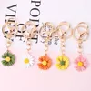 Keychains Little Daisy Flower Keychain 5Colors Cute Plant Metal Key Ring For Women Girls Handbag Wallet Pendent Jewelry Gift Wholesale