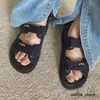 2023 Summer luksusowe buty damskie płaskie sandały kanał gęste zwykłe swobodne otwarte palce u nóg mody butów sandały plażowe komfort paris tn