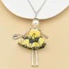 Colares pendentes Ylwhjj Brand Women Colar Long Chain Girls Pearl Charm de personagens de desenhos animados Doll Skirt Fashion Jewelry