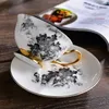 Canecas xícaras de chá conjunto Pintura de arte chinesa Oriental Cultural Coffeewear Bone China Conjunto de café de luxo Presente e pires com colher 230812