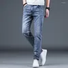 Jeans masculino jeans slim calça de pé pequeno