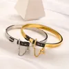 20 -stylowy luksusowy projektant projektantów męskie bransoletki bransoletka marka litera biżuteria elegancka bransoletki akcesorium świąteczny prezent złota