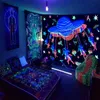 Objets décoratifs Figurines UV réactif psychédélique escent tapisserie mandala décor intérieur suspension de sorcellerie space de crâne de sorcellerie brillant sous la lumière bleue 230812
