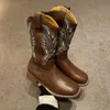 Scarpe stivali per donne stivali da cowboy occidentali per donna zip ricamato tacchi puntati di punta primaverilo marrone casual marrone medio tacco 230812