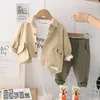 衣類セットIenens Autumn Kids3PCSCOAT TEES PANTSスーツ子供カジュアルウェアボーイ長袖服