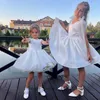 Robes de fille V fleur de cou pour les femmes sans manches