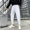 Pantalones de hombres Summer delgado casual para adultos jóvenes: harén con cinta mágica tobillos estilo británico y relajado