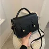 Sacs à bandouliers MBTI Vintage Handbag 2023 Nouveau Tendue College Style Couleur solide Pu Leather Casual Volyle