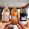 Zapatillas de deporte de color sólido zapatos de bebé para niños
