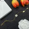 Bracciale di lusso Bracciale per donne Bracelet designer elegante bracciale oro Bracciale Domande a sospensione Ringi