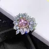 Anéis de casamento requintados de luxo rosa coração anel de cristal moda elegante menina embutida de zircão de zircão prateado charme nobre lady jóias de noivado