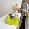 Kvällspåsar mode kvinnors väska fast färg pu läder koreansk version 2023 axel ins handväska avancerad underarm