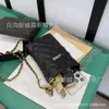 Bolso de diseñador 2024 nuevo lanzamiento temprano Xiangfeng Mini bandolera versátil cero cartera un hombro colgante cuello almacenamiento teléfono