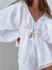 Kvinnors tvåbitar byxor Jyate Summer Cotton Linen Puff Sleeve Shirt Suit Women White Vneck Ruffles High midjeshorts Set 2023 230812