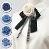 Fleurs décoratives 5pcs Small Camellia DIY Denim Fleur pour le mariage Scrapbooking Scrapbooking Headress