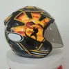 Hełmy motocyklowe Kobiety i mężczyźni Ochrona Hełm Otwarta twarzy z złotym wizjerem Casco Casco Golden Bodyguard Sabre Half