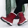 Stivali inverno inverno imbottiti scarpe di cotone ad alto taglio con dimensioni elevate e la neve in stoffa della madre sono alla moda