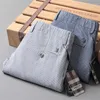 Calça de calça masculina Plaid Casual Men Korean Fashion Rouping Troushers Para um escritório formal slim slim fit 2023 Spring Summer