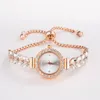 Relógios de pulseira com vendas mais vendidas 2023 Relógios de pulseira de penas para mulheres quartzo de folhas de luxo presente de alta qualidade presente