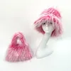 ベレー帽の女性冬のフェイクファーバケツhaアウトドアガールズのふわふわの女性の贅沢な毛皮の毛皮のバッグキャップハットファッションウォームセット