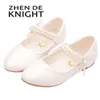Sneakers Spring Girls Leather Scarpe per bambini Bianco bianco per perle per perle Abito da festa 230814