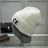 Kafatası Kapakları Kadın Beanie Beanie Tasarımcı Örme Şapka Sonbahar ve Kış Sıcak Gündelik Moda Kapağı Sıcak Stil 4 Stil 23 Renkler Kalite