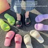 Home schoenen dik platform kussengesnippers voor vrouwen zomer strand zachte zool eva wolken glijbanen sandalen vrouw huis niet slip badkamer slippers 230814