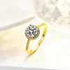 Cluster Rings aeteey Real Moissanite D Цвет круглого кольца S925 Серебряное серебряное серебро.