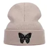 Banie / Couchons de crâne Butterfly Broidery Chapeau de bonnet Nouveau Unisexe Hiver HoisS Femmes Hommes Automne solide Bons de tricot