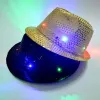 قبعات موسيقى الجاز LED وميض أدى إلى Fedora Trilby الترتر Caps فستان فستان رقص الحفلات القبعات للجنسين هوب هوب مصباح مضيئة قبعة جديدة