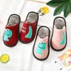 Slipper 2023 Kinder Pantoffeln Jungen Mädchen PU Leder Flip Flop Plüsch Kleinkindrutschen Innennon -Slip -Schuhe Haus Kinder CSH956 230814