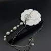 Designer halsband mode unisex hög kvalitet brev hänge kvinnor fest bröllop klassiker halsband gåva pärla smycken tillbehör