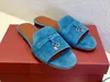 5A 5580 Slippers Loropiana LP Suede Charms de verão Sandals MULES DESINGER Shoes Desinger para mulheres Tamanho 35-42 Fendave